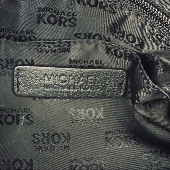 MICHAEL KORS Black Leather Hobo Handbag With Braided Handle & Fringe - Worn Once - Picture 9 of 10